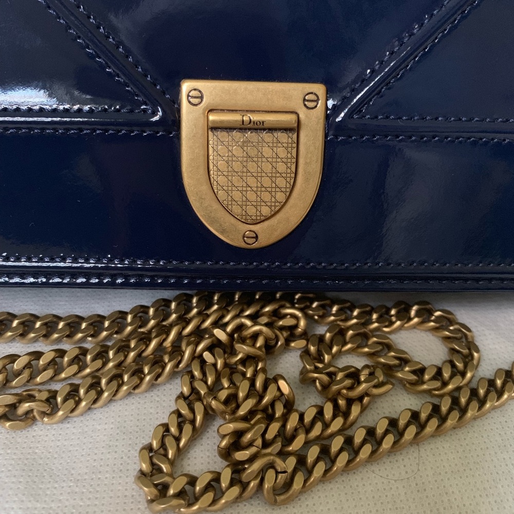 DIOR Diorama Croisiere Wallet On Chain Navy Gold - Picture 2 of 8